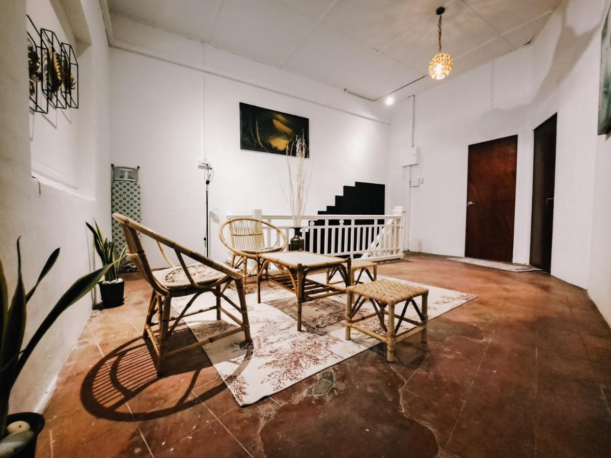 111 Hutton Lane Hostel George Town Bagian luar foto