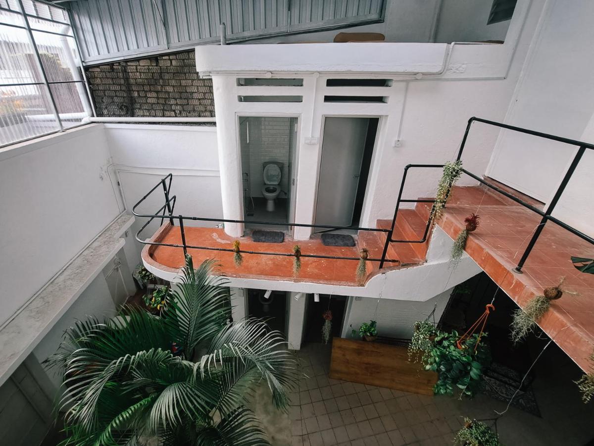 111 Hutton Lane Hostel George Town Bagian luar foto